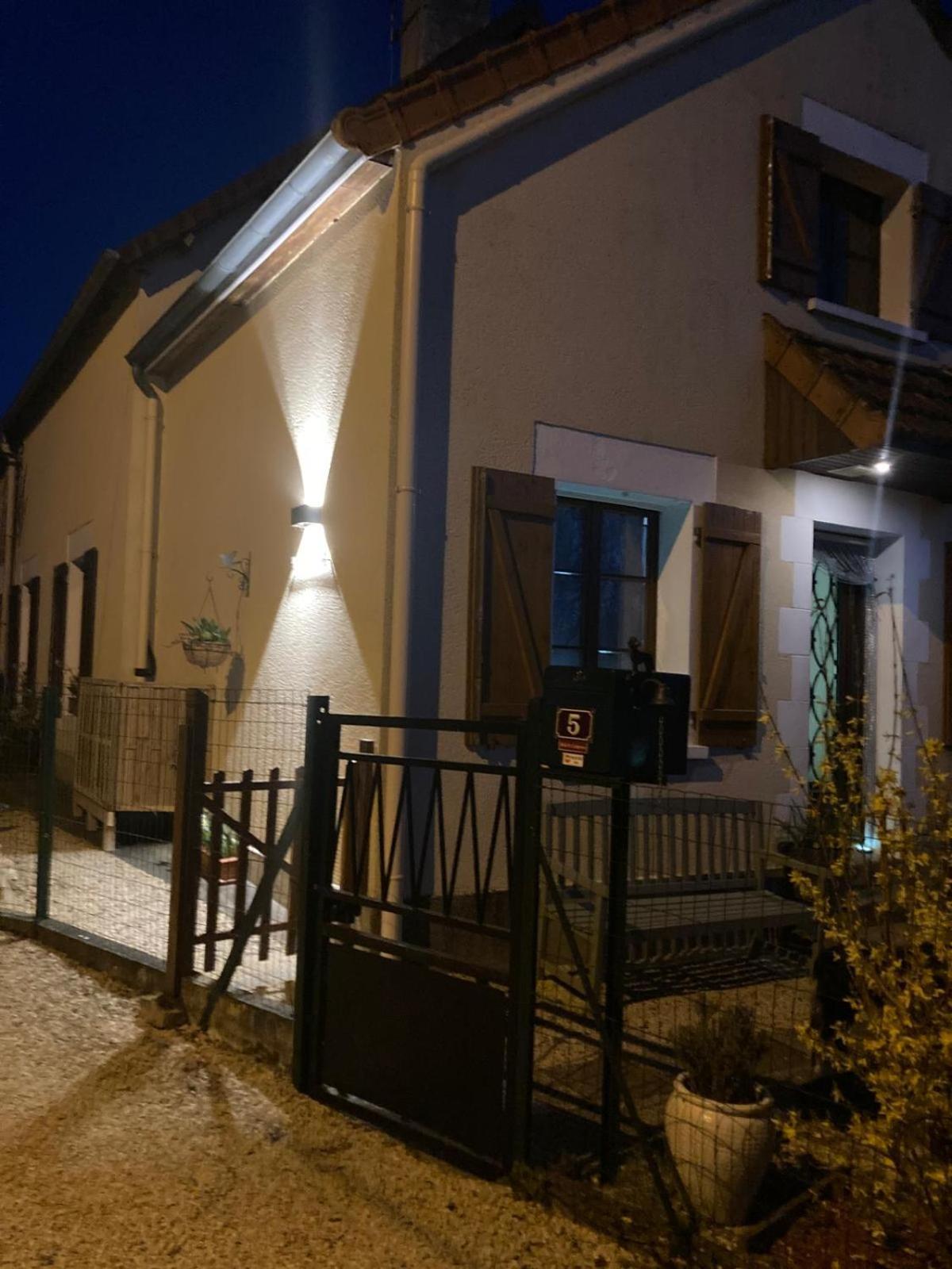 Chambres D' Hotes A Benaize Coulonges  Экстерьер фото